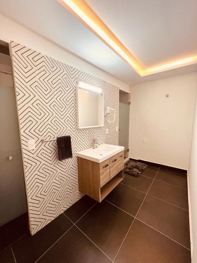 Suites Bauhaus Casa Blanca La Corregidora Luaran gambar